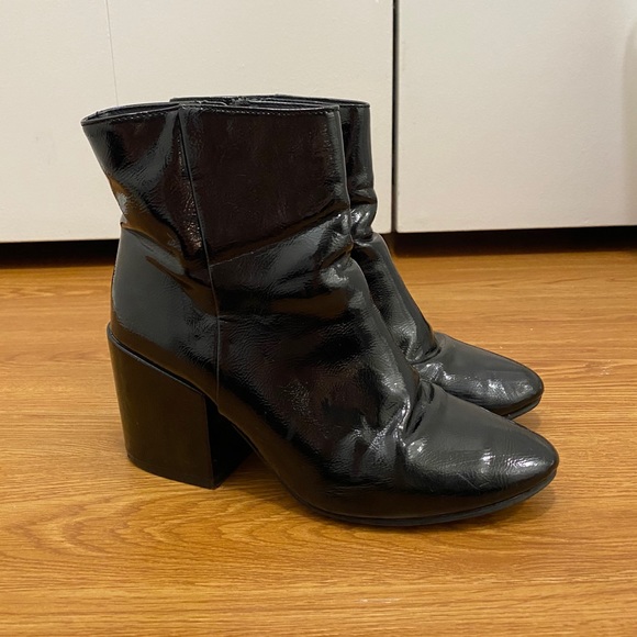 Madden Girl Shoes - Madden Girl Black Ankle Booties Size 7